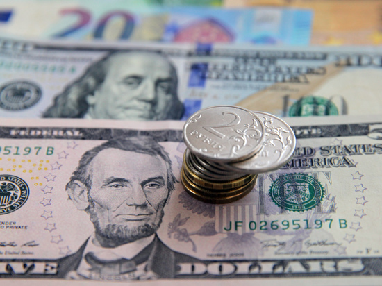 Эксперты рассказали, когда доллар может вырасти до 70 рублей