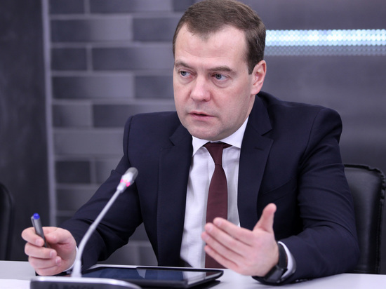Медведев продлил льготную ставку по ипотеке на весь срок кредита