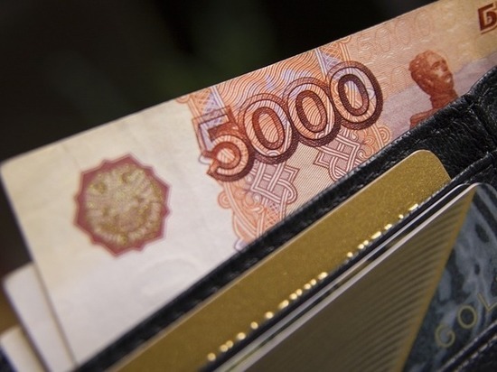 Медведев призвал отменить комиссии при денежных переводах между регионами